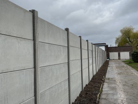 Poteau béton 3m20 pour cloture béton 5 plaques